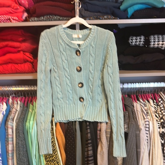 Old Navy sage long sleeve button down thick cable cardigan size M - Picture 1 of 3